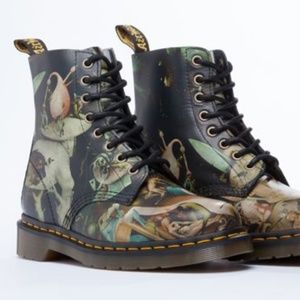 NEW IN BOX Doc Martens Bosch 1460 Pascal Boots